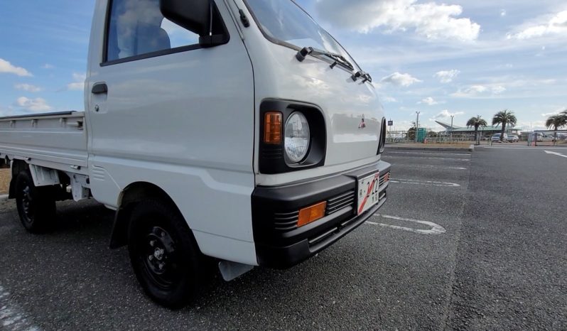 1992 Mitsubishi Minicab full