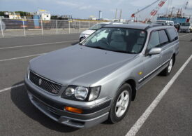 1997 Nissan Stagea