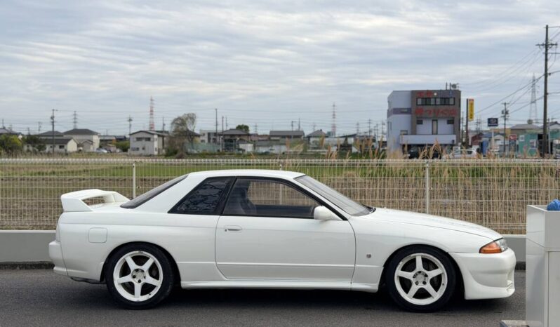 1994 Nissan BNR32 GT-R full